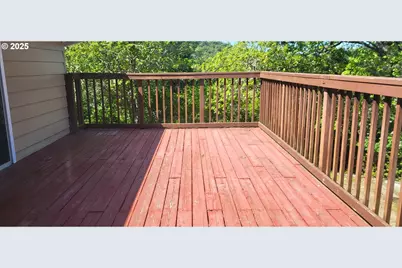 522 SE Hillside Dr, Roseburg, OR 97470 - Photo 21