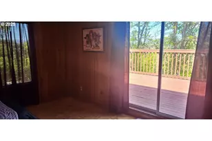 522 SE Hillside Dr, Roseburg, OR 97470 - Photo 19