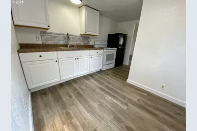 522 SE Hillside Dr, Roseburg, OR 97470 - Photo 29