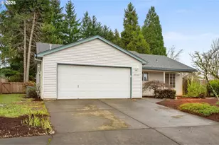 19326 Rollins St, Oregon City, OR 97045 - Photo 5