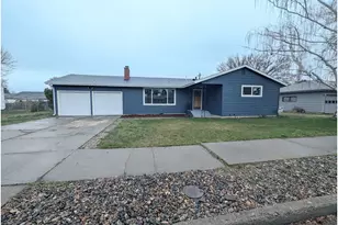 1050 Park St, Baker City, OR 97814 - Photo 1