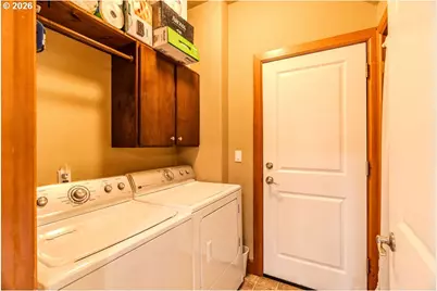703 SE Anderson Ln, Gresham, OR 97080 - Photo 25