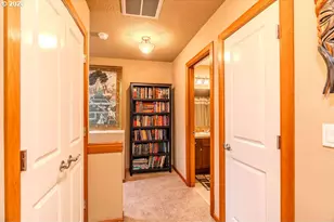 703 SE Anderson Ln, Gresham, OR 97080 - Photo 27