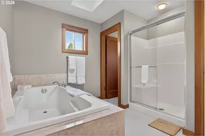 1142 NW Mayfield Rd, Portland, OR 97229 - Photo 27