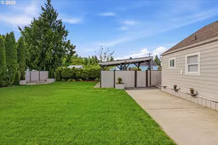 1116 N 3rd Ave, Kelso, WA 98626 - Photo 17