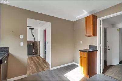 289 S 3rd St, Lebanon, OR 97355 - Photo 17