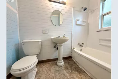 354 Radar Rd, Coos Bay, OR 97420 - Photo 19