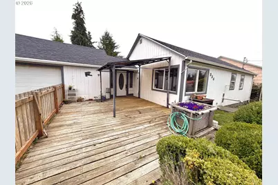 354 Radar Rd, Coos Bay, OR 97420 - Photo 3