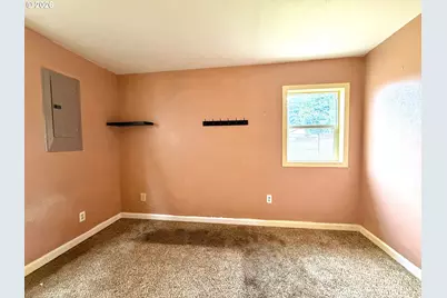 354 Radar Rd, Coos Bay, OR 97420 - Photo 15