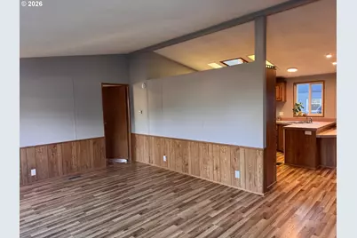 1145 SW Cypress St #42, McMinnville, OR 97128 - Photo 5