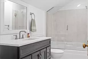 395 N Sheridan St, Mount Angel, OR 97362 - Photo 33