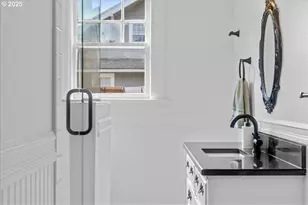 395 N Sheridan St, Mount Angel, OR 97362 - Photo 27