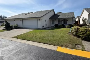 1660 N 18th St, Washougal, WA 98671 - Photo 1