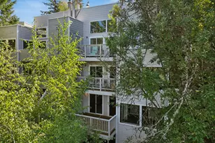 48 Eagle Crest Dr, Lake Oswego, OR 97035 - Photo 1