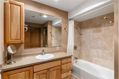 2250 Riverdale Rd, Hood River, OR 97031 - Photo 25