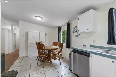 2614 48th Ave, Longview, WA 98632 - Photo 11