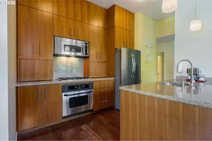 922 NW 11th Ave, Portland, OR 97209 - Photo 21