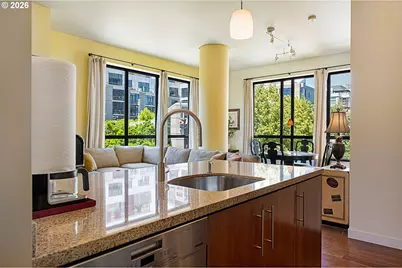 922 NW 11th Ave #404, Portland, OR 97209 - Photo 19