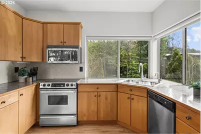 4249 SW Dosch Rd, Portland, OR 97239 - Photo 19