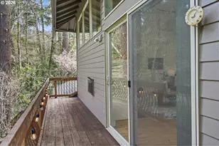 4249 SW Dosch Rd, Portland, OR 97239 - Photo 37