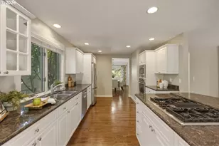 6435 SW 90th Ave, Portland, OR 97223 - Photo 17