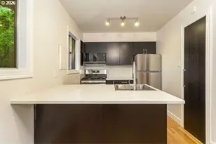 839 SW Broadway Dr, Portland, OR 97201 - Photo 13