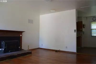 641 SE 148th Ave, Portland, OR 97233 - Photo 3