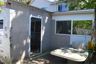 641 SE 148th Ave, Portland, OR 97233 - Photo 17