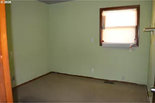641 SE 148th Ave, Portland, OR 97233 - Photo 7