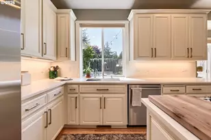 13577 SW 74th Ave, Tigard, OR 97223 - Photo 9