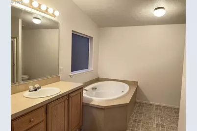 11211 Highway 36, Mapleton, OR 97453 - Photo 31