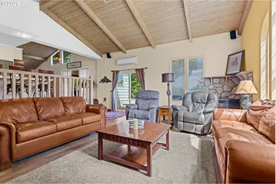 12737 NE Cedarbrook Rd, Aurora, OR 97002 - Photo 11