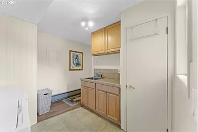12737 NE Cedarbrook Rd, Aurora, OR 97002 - Photo 17