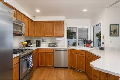 17204 SE 30th St, Vancouver, WA 98683 - Photo 9