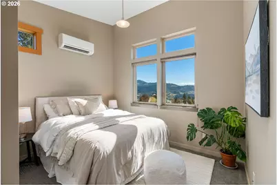 591 NE Grandview Blvd, White Salmon, WA 98672 - Photo 13