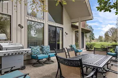 863 Fairway View Dr, Eugene, OR 97401 - Photo 7