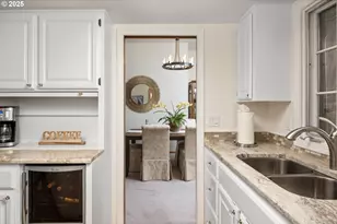 863 Fairway View Dr, Eugene, OR 97401 - Photo 11