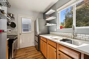 217 NE 146th Ave, Portland, OR 97230 - Photo 13