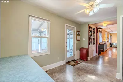 824 NW Mignonette Ave, Gresham, OR 97030 - Photo 17