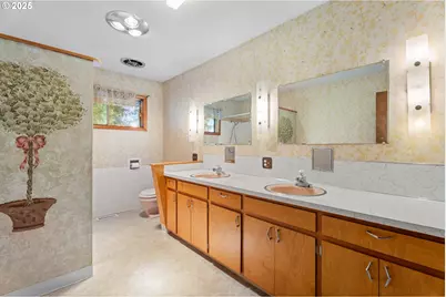 15895 Old Butteville Rd NE, Woodburn, OR 97071 - Photo 13