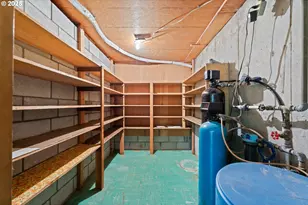 15895 Old Butteville Rd NE, Woodburn, OR 97071 - Photo 23