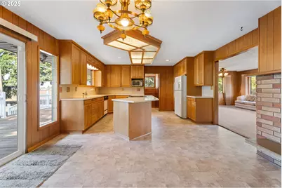 15895 Old Butteville Rd NE, Woodburn, OR 97071 - Photo 9