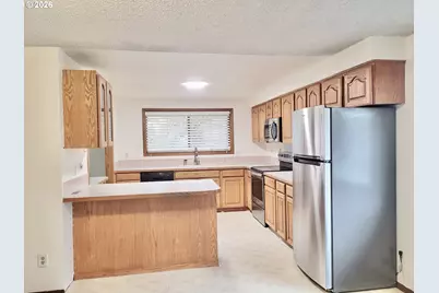 2715 SW 31st St, Gresham, OR 97080 - Photo 15