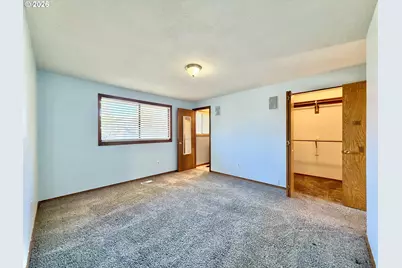 2715 SW 31st St, Gresham, OR 97080 - Photo 21