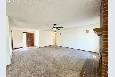 2715 SW 31st St, Gresham, OR 97080 - Photo 19