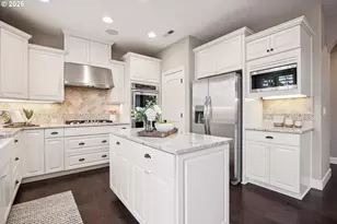 2724 Ridge Ln, West Linn, OR 97068 - Photo 11