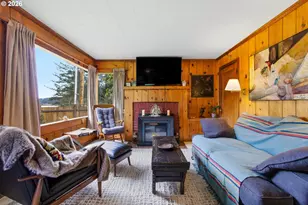 1822 SE 2nd St, Lincoln City, OR 97367 - Photo 7