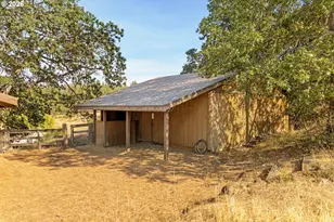 7000 7 Mile Hill Rd, The Dalles, OR 97058 - Photo 29