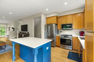 1902 NE 48th Way, Hillsboro, OR 97124 - Photo 5