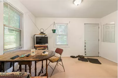 7245 NE Prescott St, Portland, OR 97218 - Photo 9